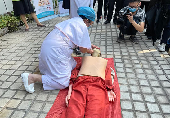 愛心義診與急救知識科普活動 愛心義診與急救知識科普活動