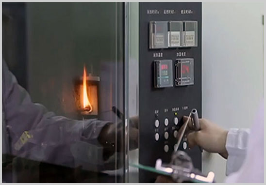 塑料材料垂直燃燒試驗機構(gòu)